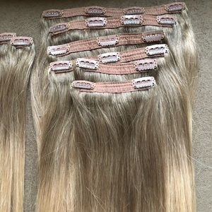 LUXY HAIR EXTENSION CLIP INS